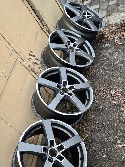 Диски  Autec 114,3 5 17   ЕТ 38,  ЦО 70