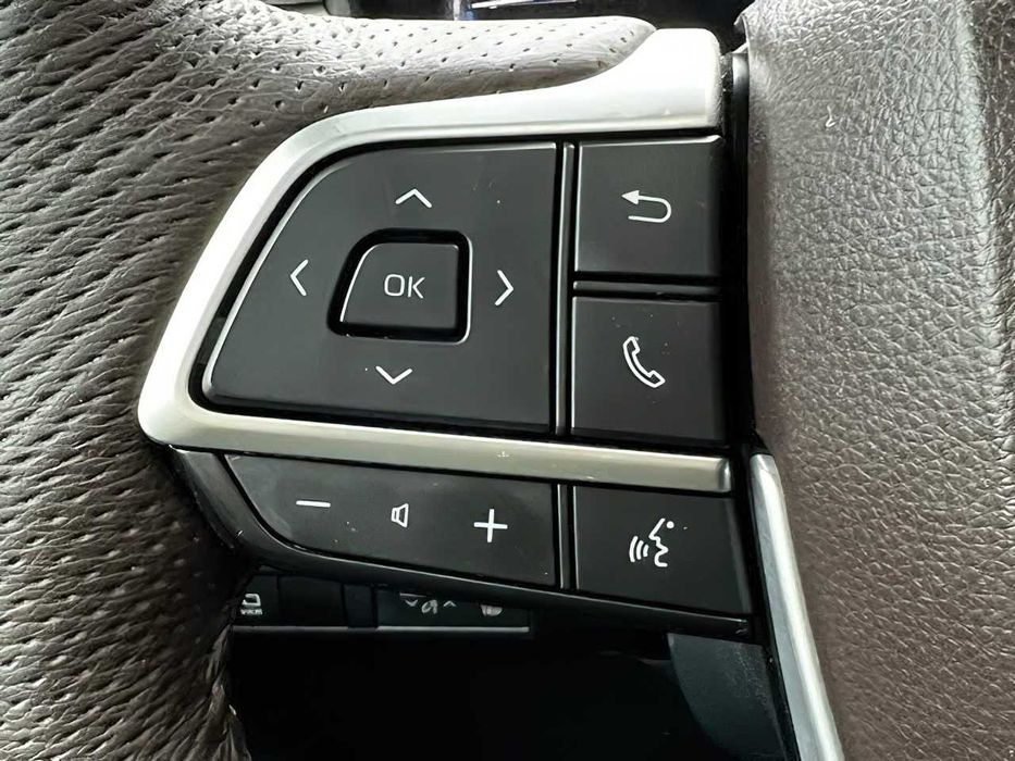 2023 Toyota Sienna Platinum 7-Passenger