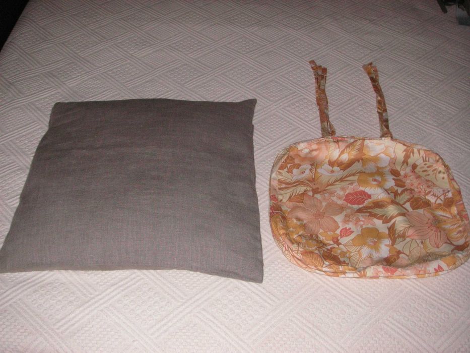 Capa para Almofada Ikea e Capa / Coxins para Cadeiras ( Quatro )