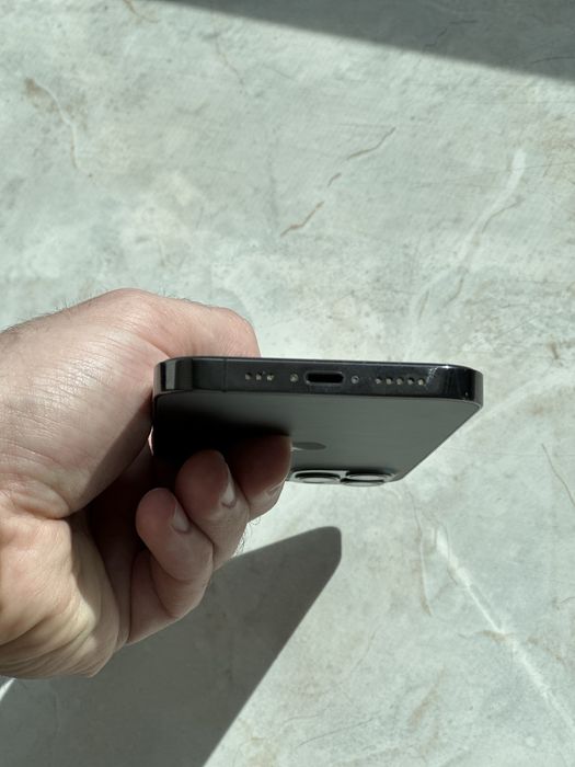 Iphone 12 pro 256 gb в отличном состоянии