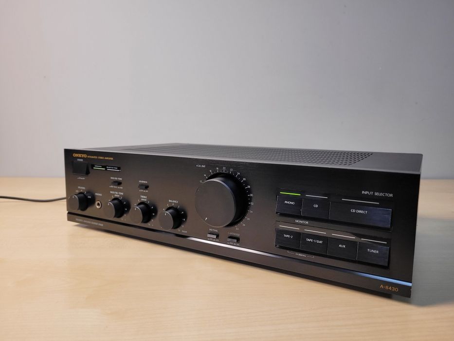 Onkyo A-8430 czarny – mocny wzmacniacz stereo hi-fi / audio