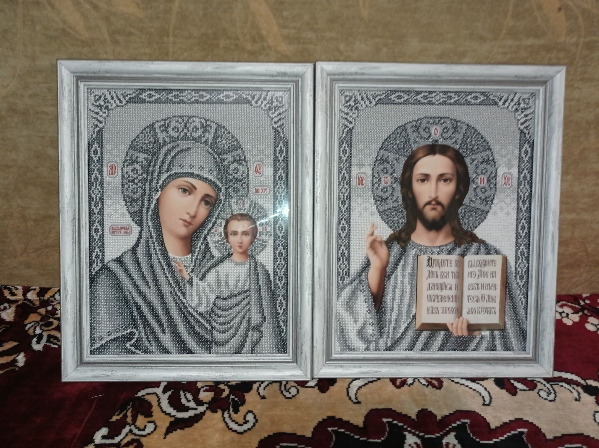 Ікони з бісеру Ісус і Богородиця ціна за комплект!