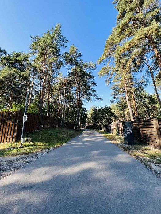 Продам участок в сосновом лесу в Обуховке закрытая территория лес река