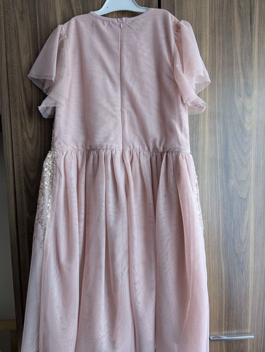 Сукня для урочистих подій