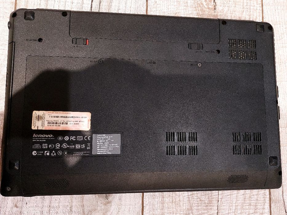 Ноутбук Lenovo g585