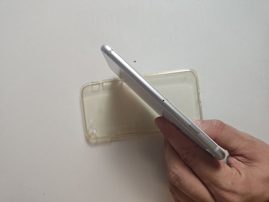 iPhone 8 64GB ! Bateria 100% ! Sprzedam!