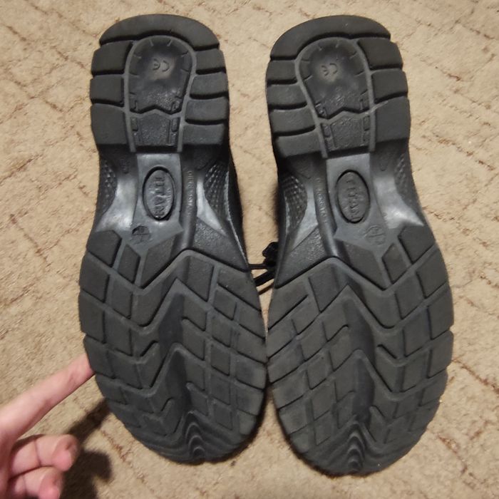 Ботинки Titan Черевики зі стальним носком 41eur