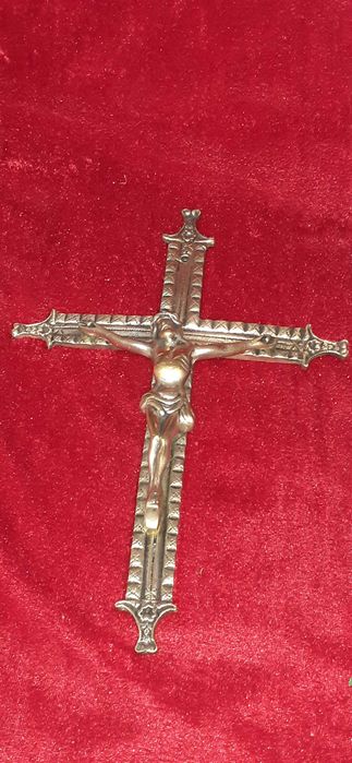 Crucifixo Com Cristo em Bronze -25 cm altura