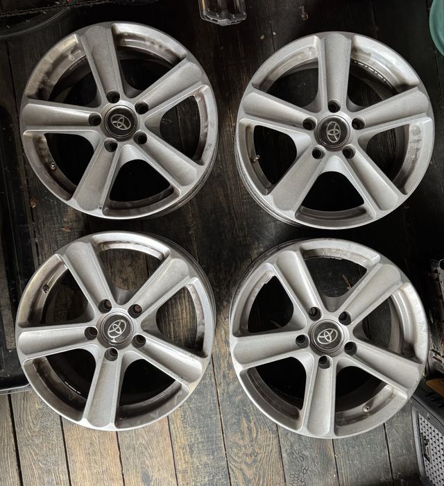 Продам 4 титанові диски (покрашені) 16 радіус