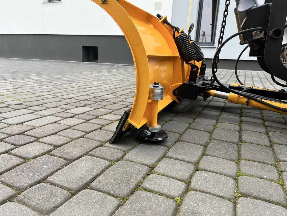 Suzuki Jimny 1.5 DDIS + 4x4 zarejestrowany W PL JAKO SPECJALNY