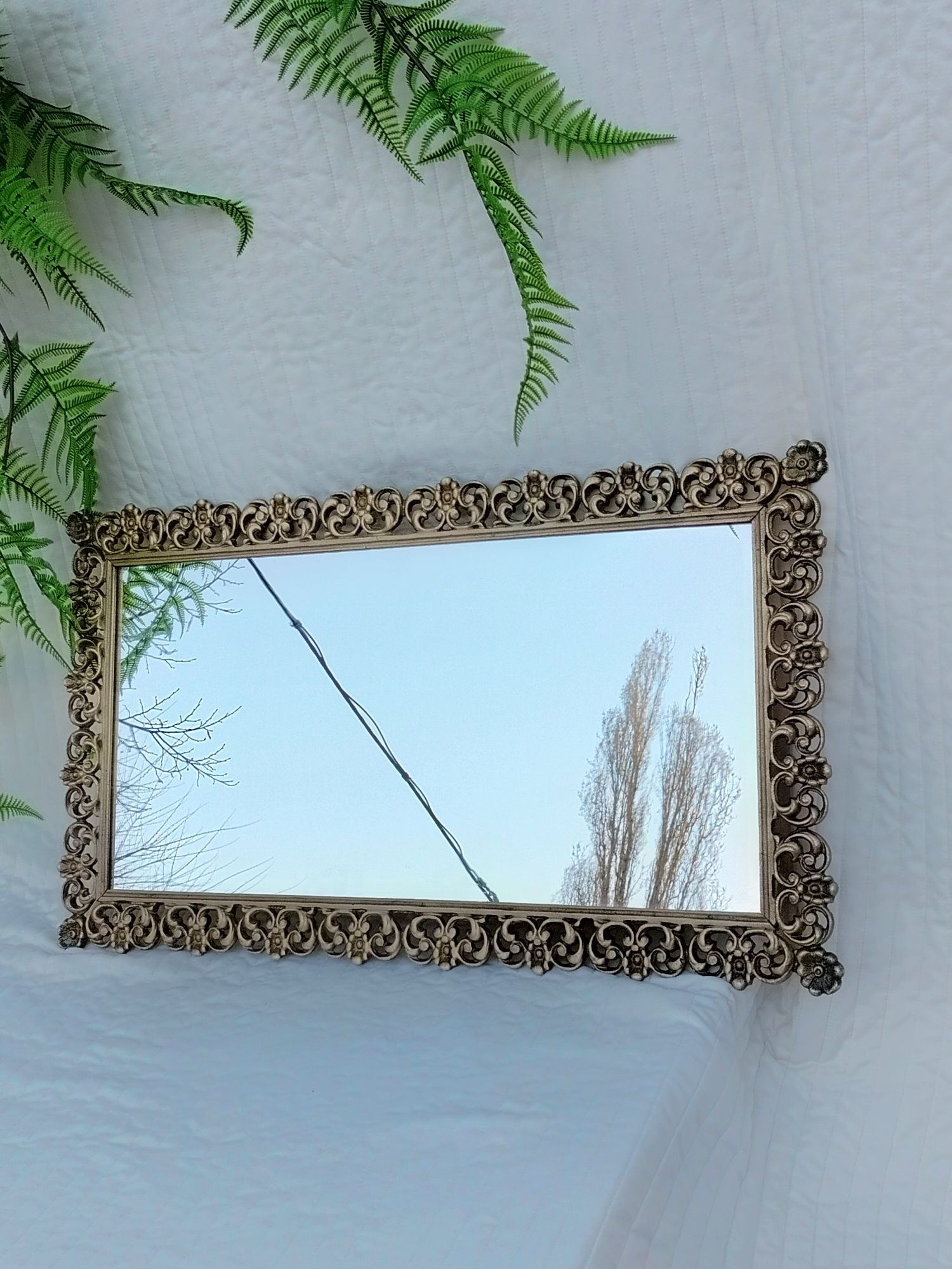 Продам зеркало настенное из бронзы или латуни.Зеркало бронзовое или л