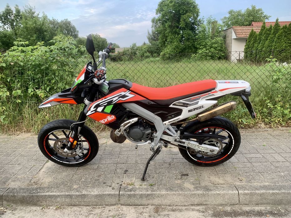 Aprilia sx 50 Factory Prawko AM Supermoto (Piaggio group Derbi Gilera)