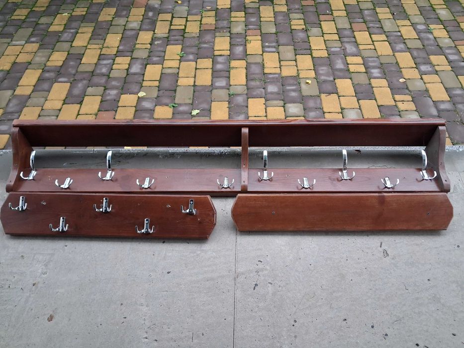 Вішалкау прихожу