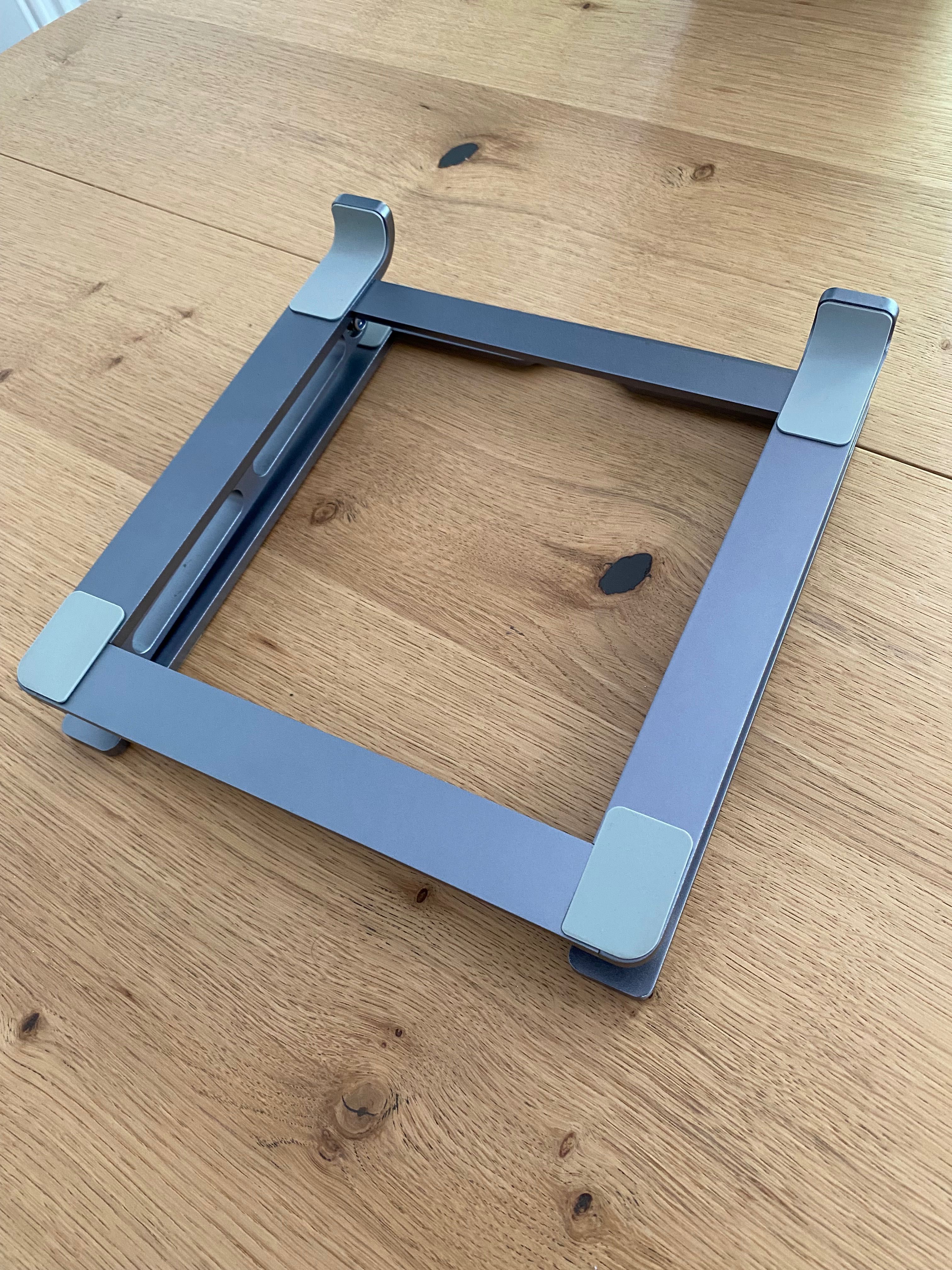 Podstawka pod laptopa