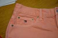 spodenki jeansowe  r. 29 morelowe Tommy Hilfiger