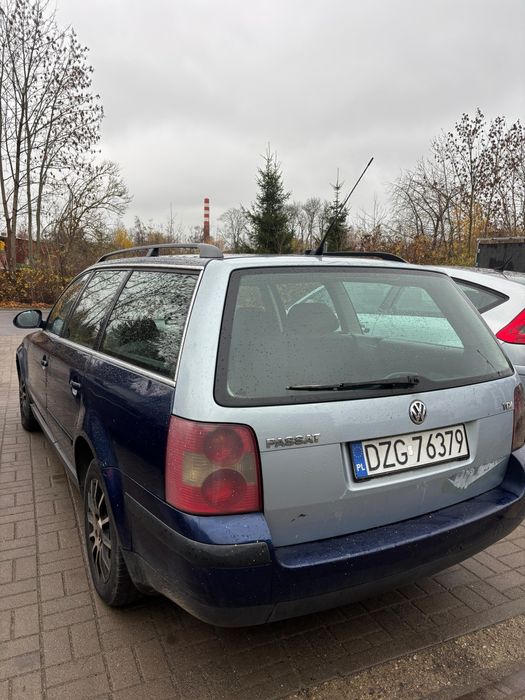 VWPassat B5 lift kombi 1.9tdi 130km 6biegowy 
Sprawny . 
Ważne opłaty