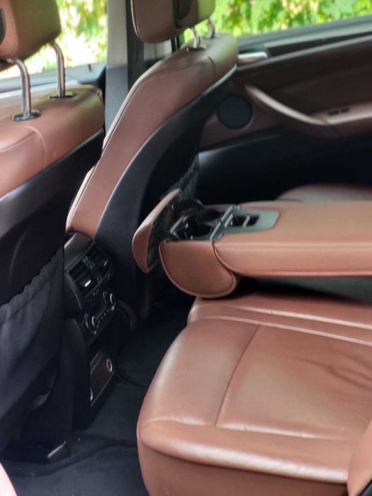 Samochód osobowy BMW X5 E70