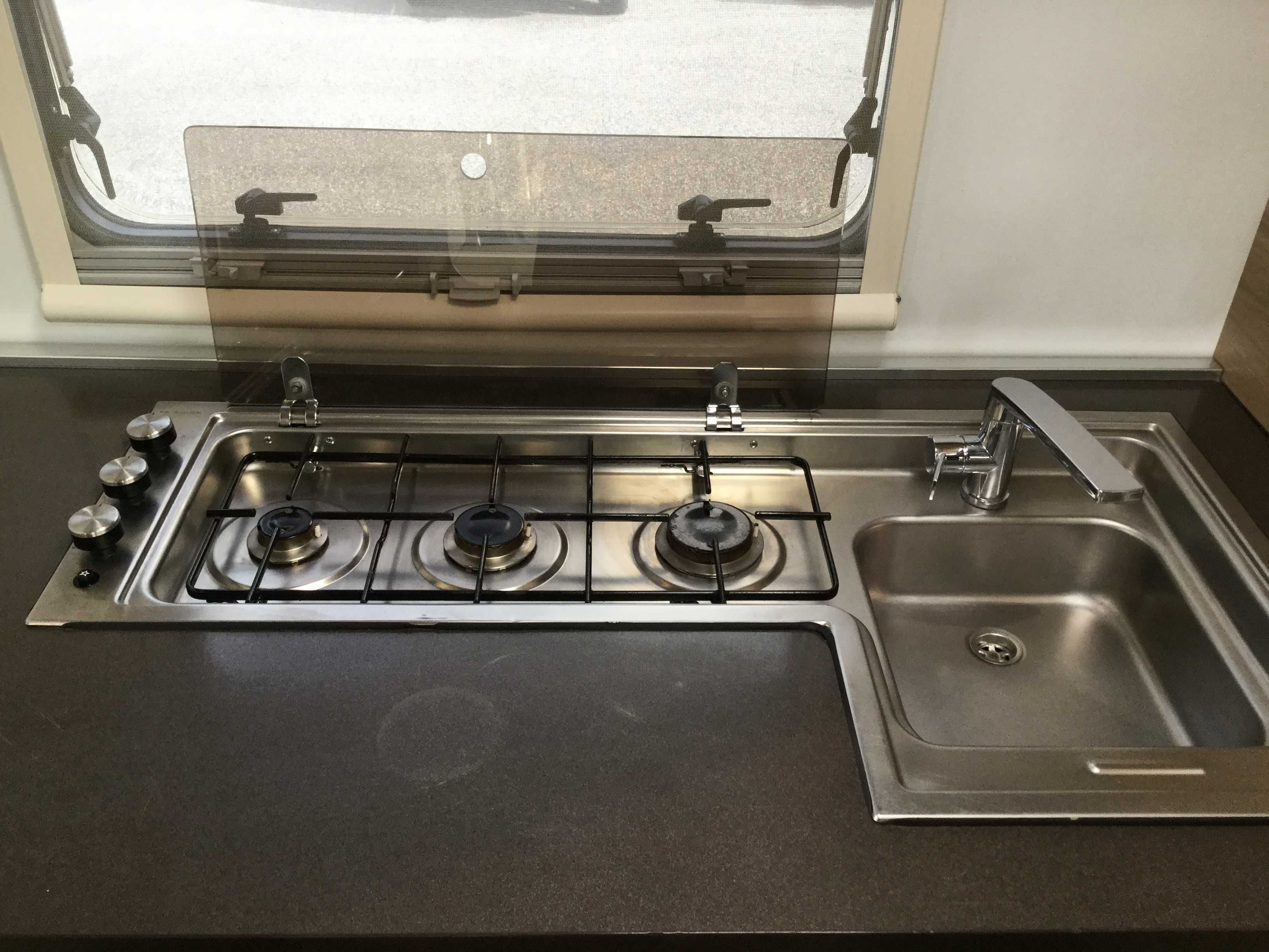 Adria Matrix Acess M590 SG