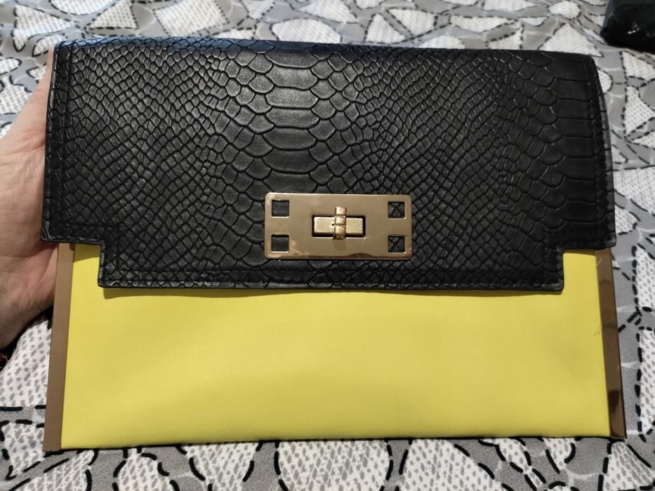 Сумка-клатч на цепочці