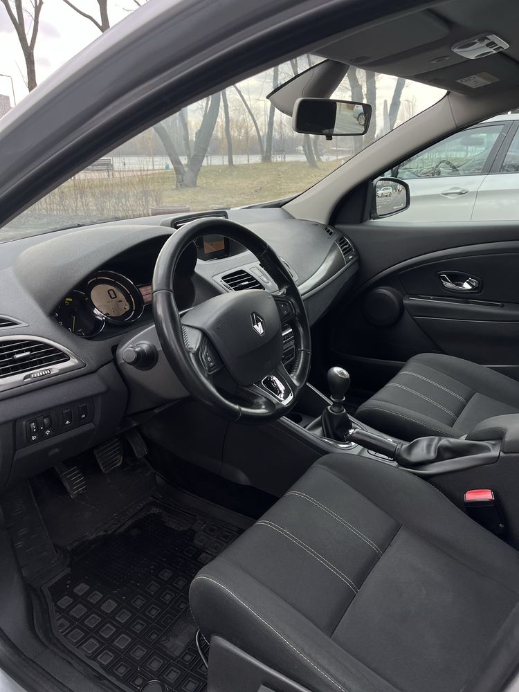 Megan 2014 1.5 110hp