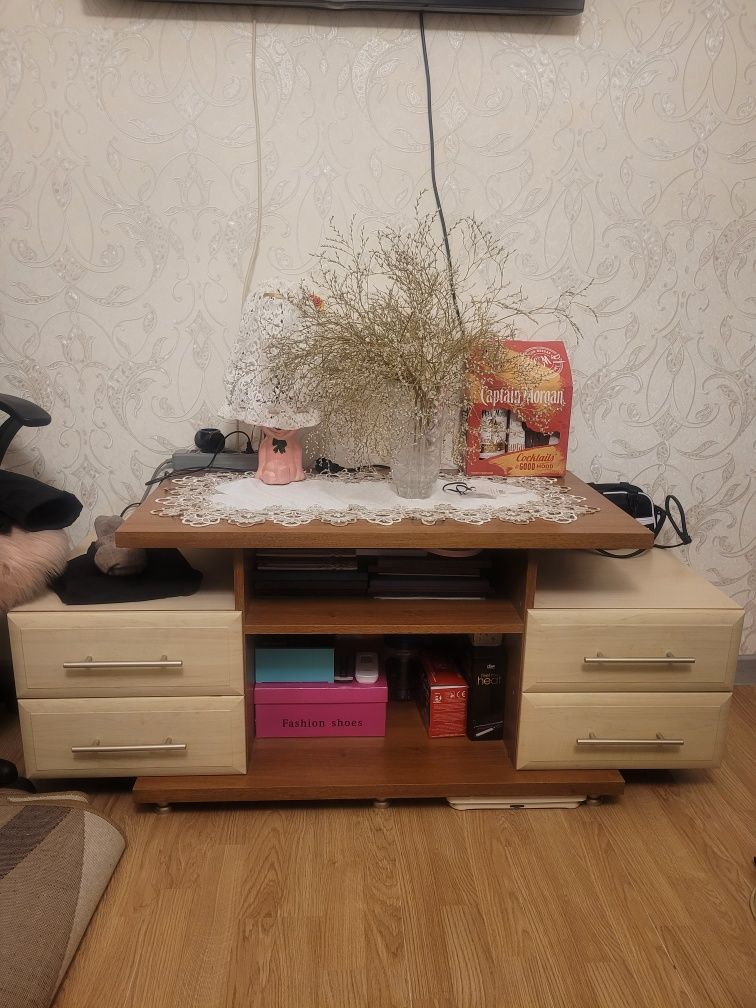 Продам комплект меблів
