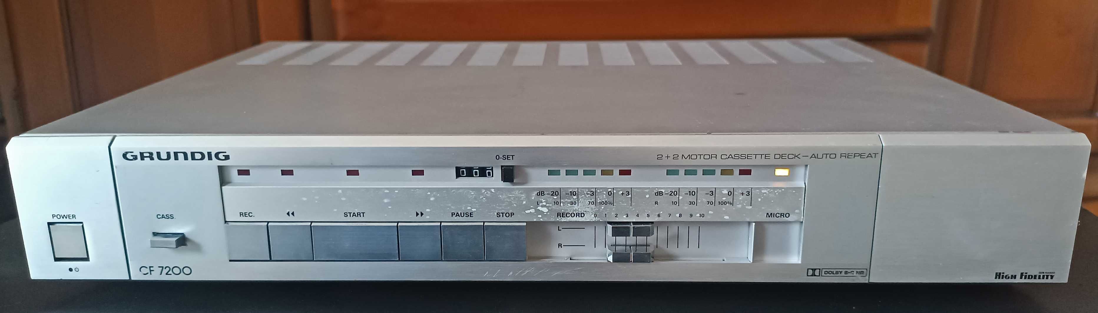 Magnetofon Grundig CF7200 (szuflada)