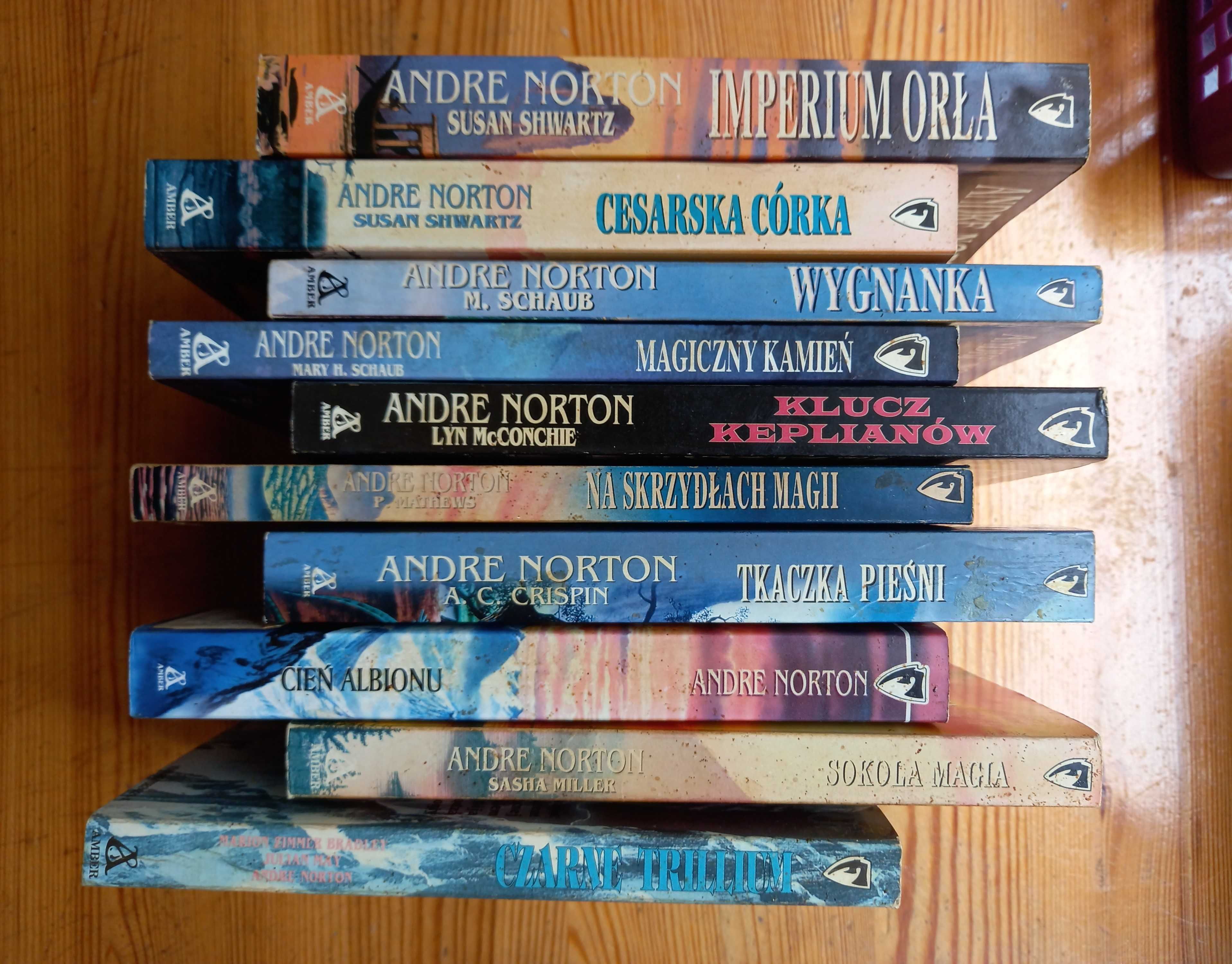 Andre Norton - książki fantasy , zestaw 10 egzemparzy .