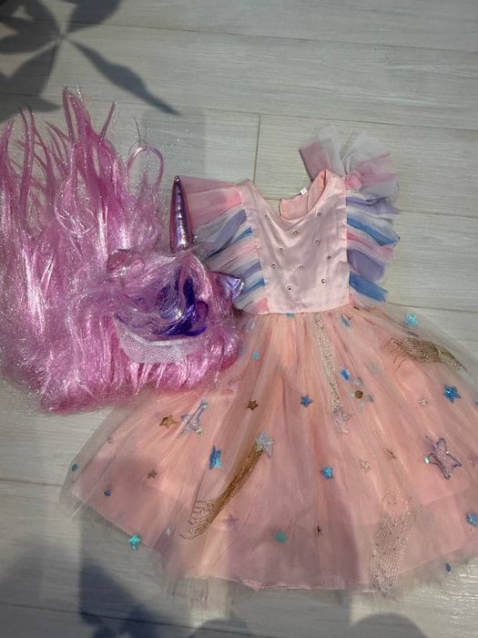 Продам Нарядне плаття Єдиноріжка з перукою,для дівчинки 3-5 років