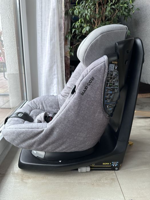 Maxi-Cosi AxissFix i-size 9-18 kg obrotowy