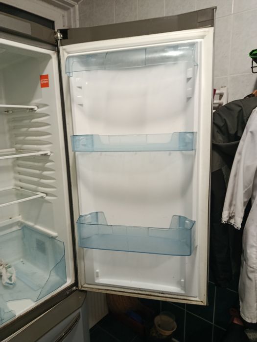 Продам холодильник Hansa