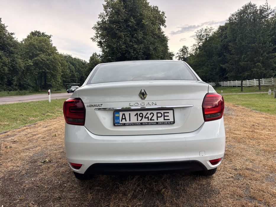 Продаю автомобіль Renault