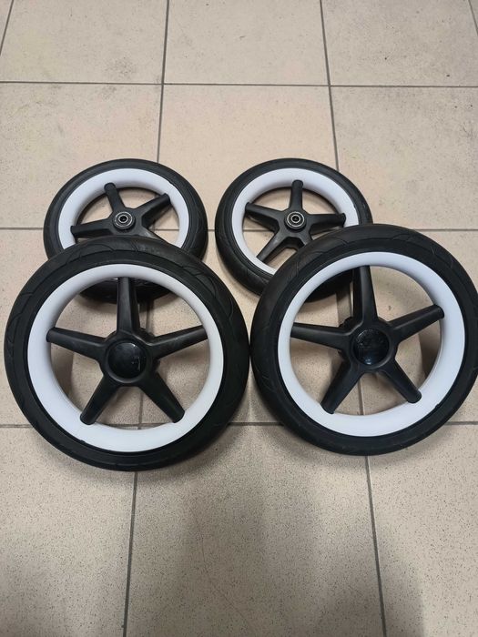 Koła do wózka Bugaboo Donkey 5 pasują też do starszych modeli