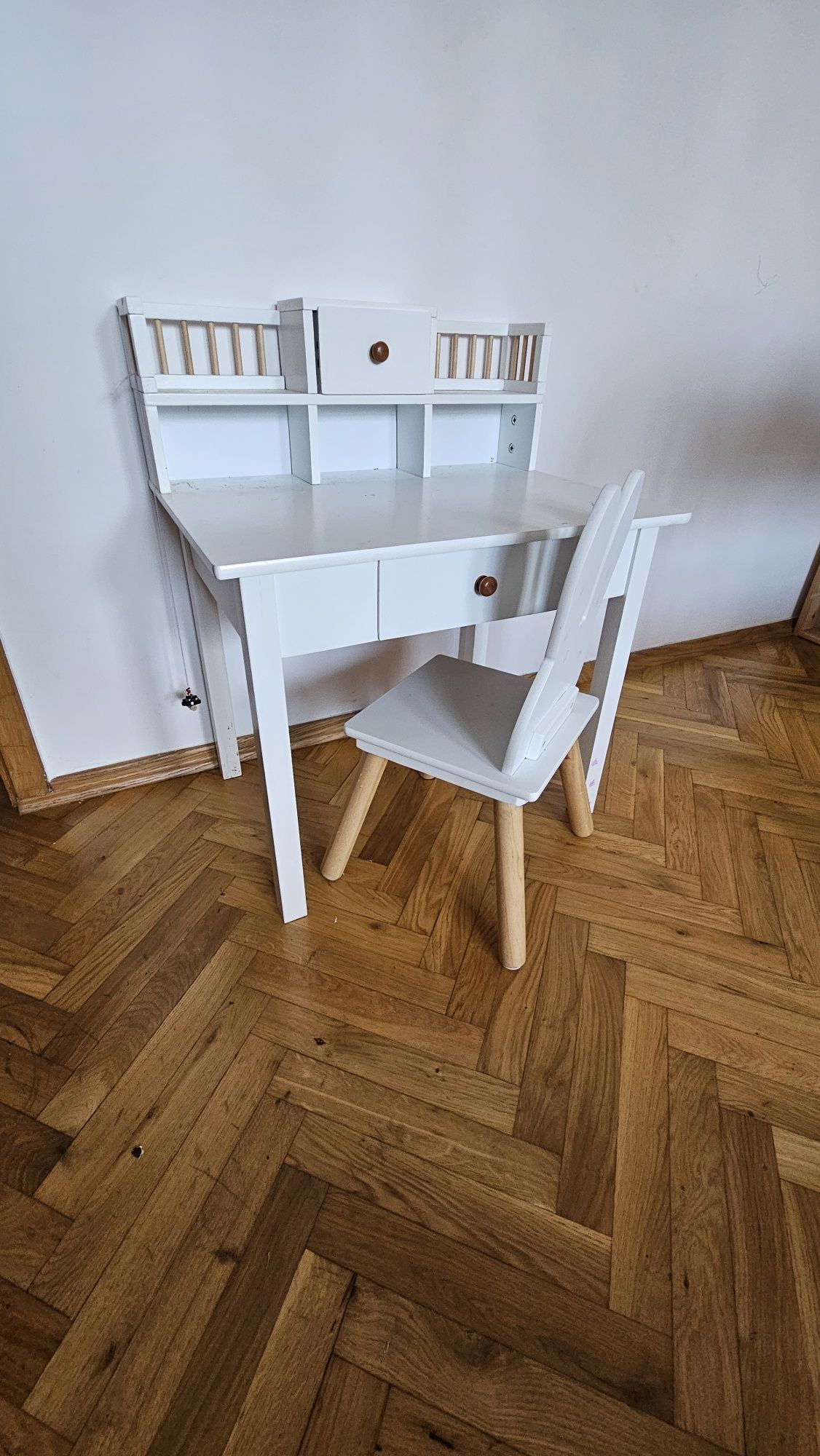 Biurko dzieciece stolik montessori z krzesełkiem