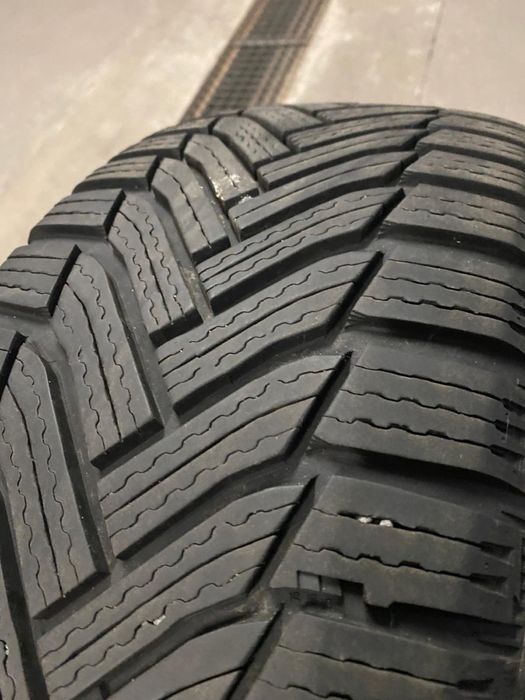 Opony zimowe michelin alpin6 215/60 r16 99T plus felgi stalowe 16”.