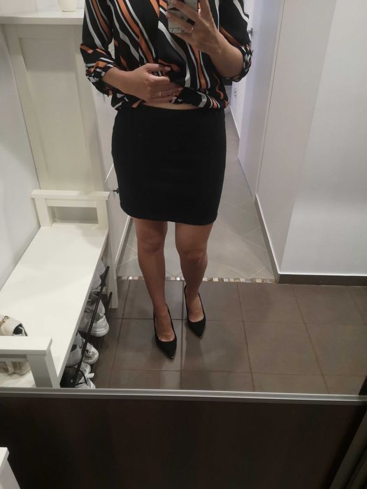 Spódnica czarna marki CAMAYEU rozm. L