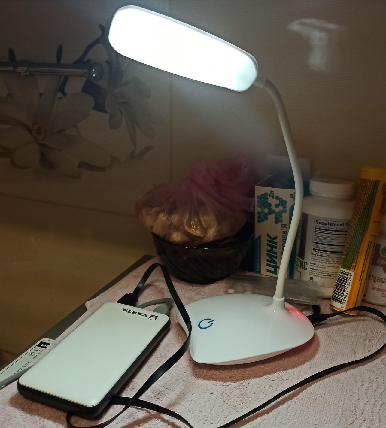 Настольная светодиодная лампа USB с аккамулятором