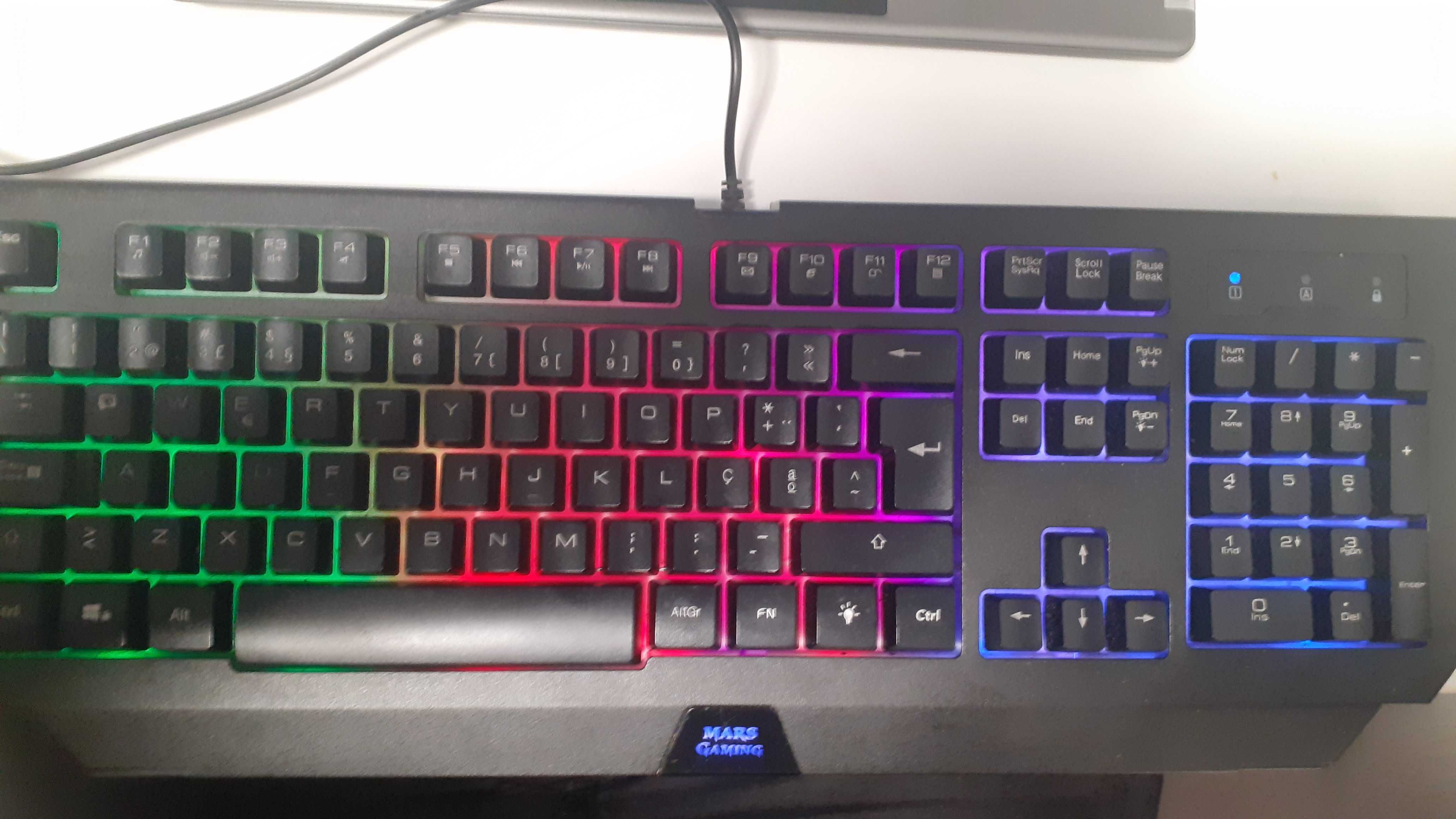 Teclado semi-mecânico Mars Gaming