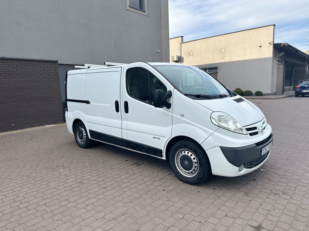 Nissan primastar trafic vivaro 2013r L1H1