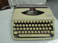 Máquina de escrever Triumph Tipps