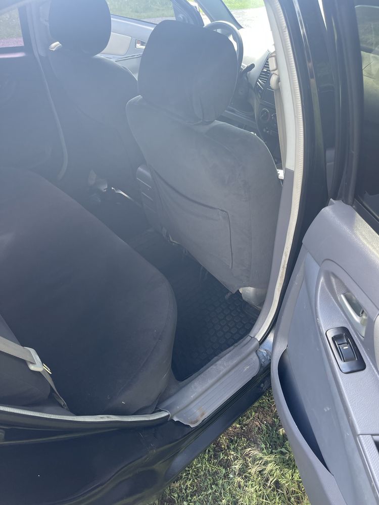 Продам GEELY MK 2011 год