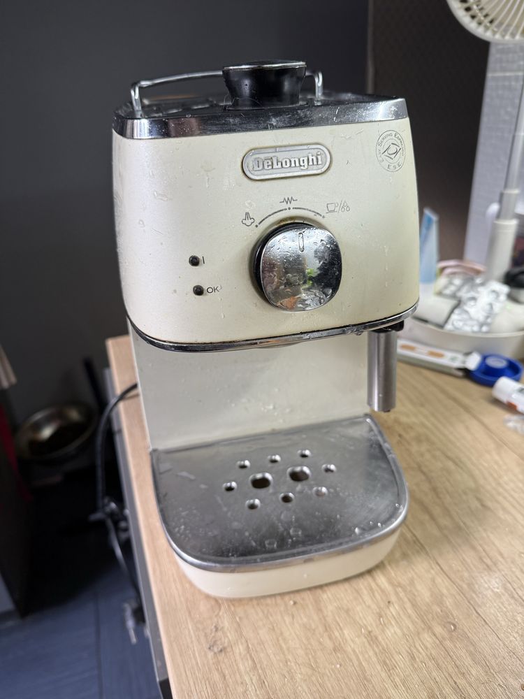 Кавомашина delonghi