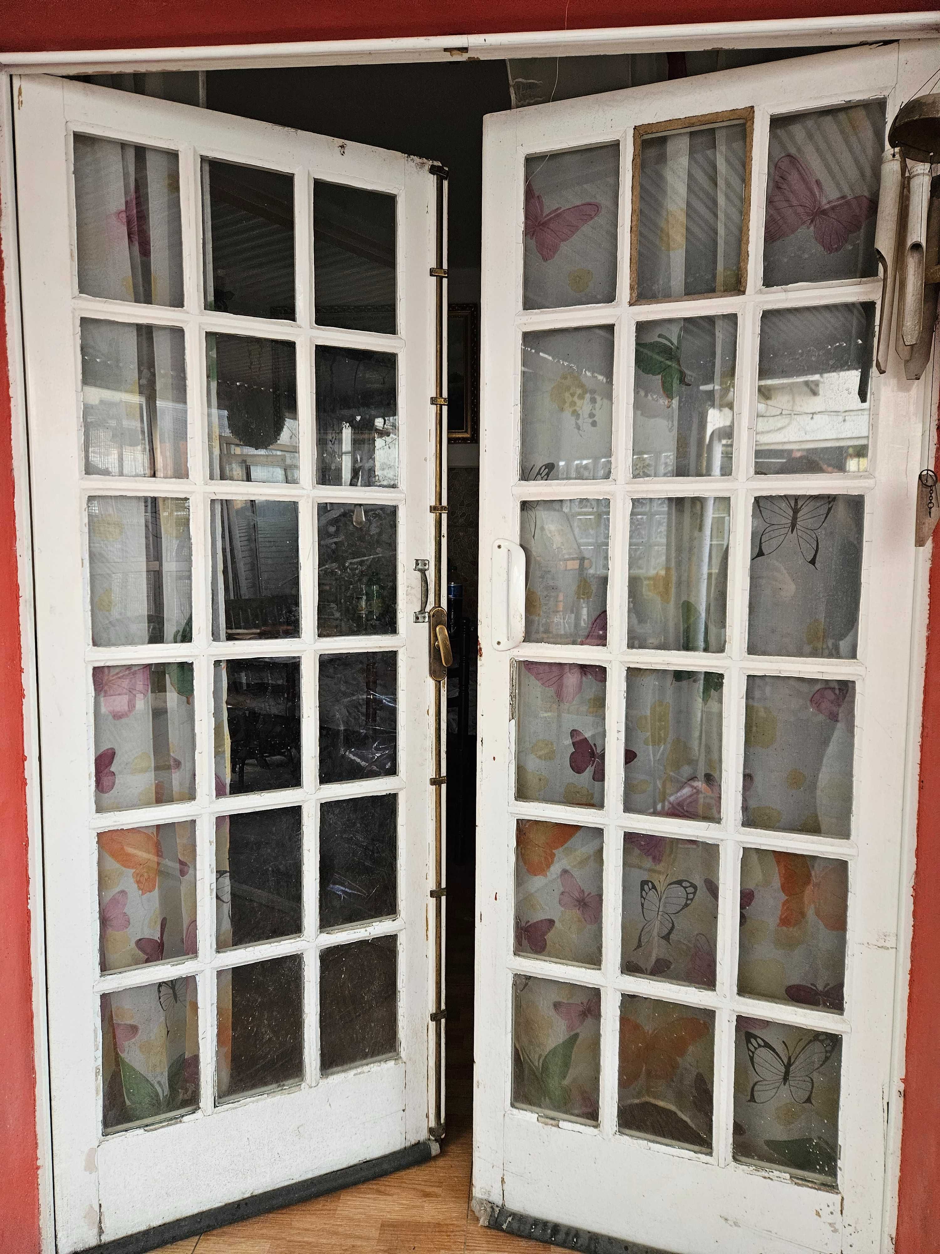 2 portas madeira de sangue com aro