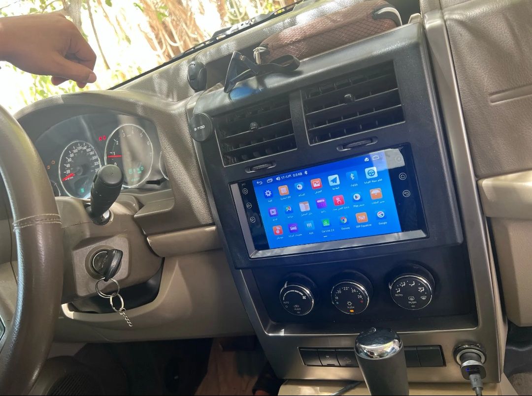 Rádio Android 13 com GPS Jeep Wrangler, Compass, Doodge, Chrysler.