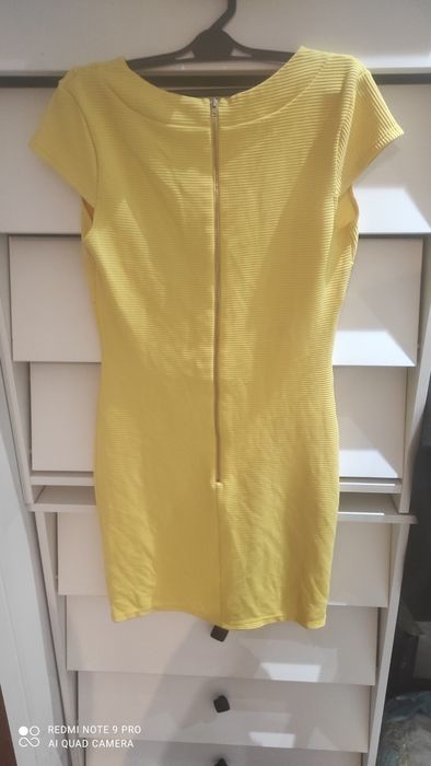 Przepiękna bandażowana sukienka żółta