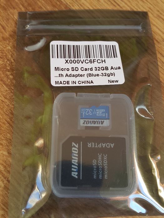 Karta MicroSD 32 GB + adapter