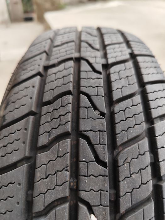 Lote de 4 pneus 185/65 R15 88