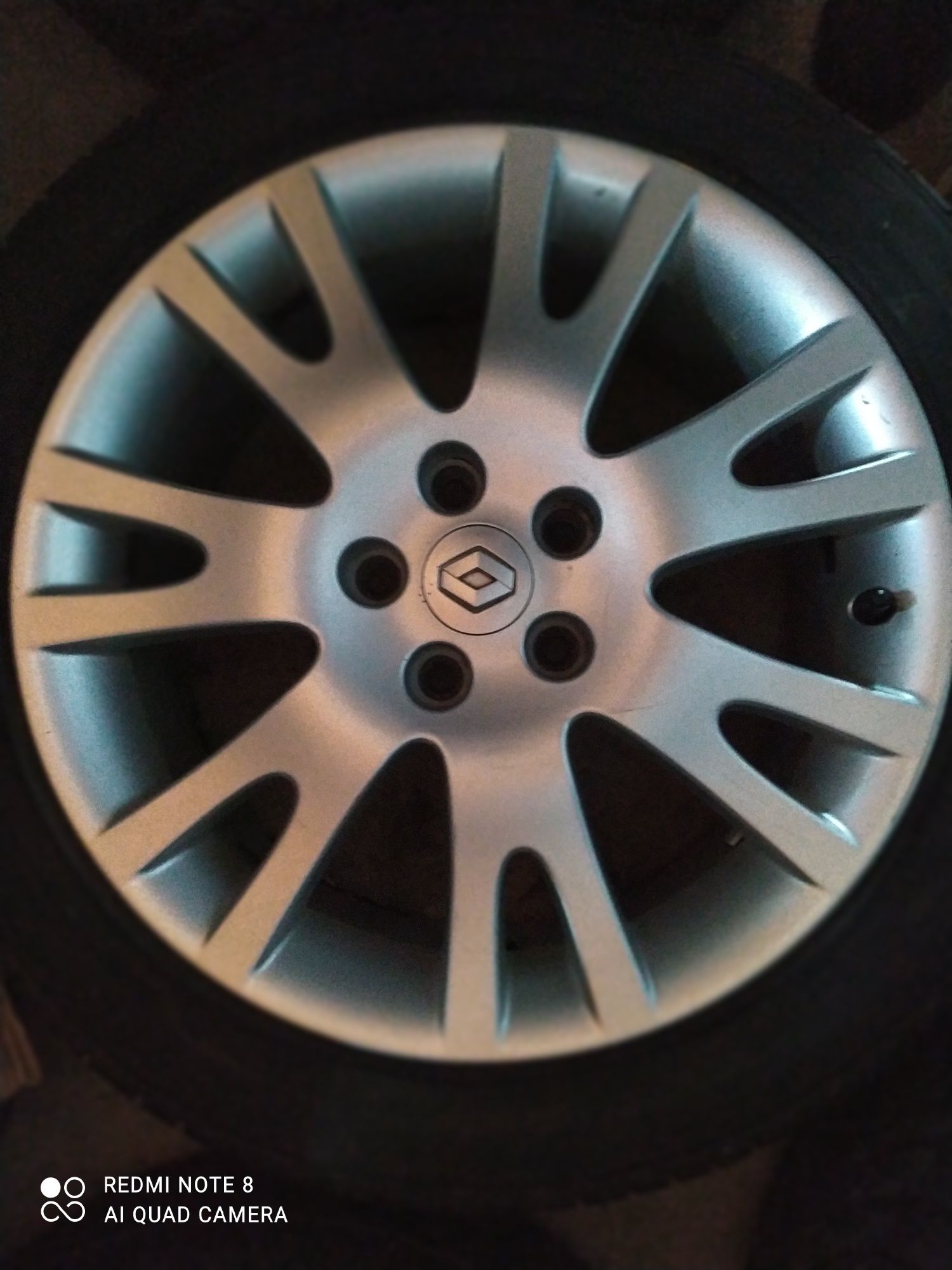 Продам оригинальные литые диски Renault Laguna  ||  R17 5\108