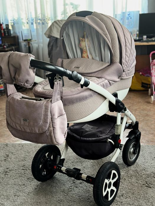 Продам коляску 2 в 1 “Adamex Barletta”