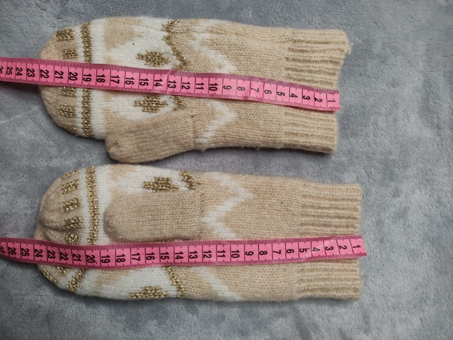 Варежки женские Primark