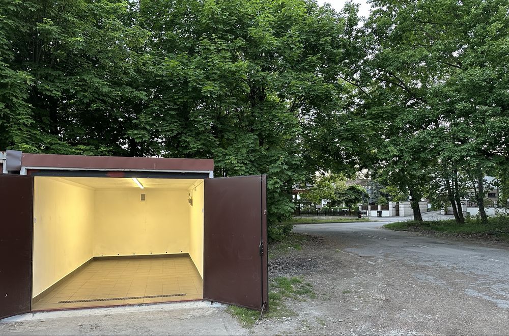 Wynajmę garaż - Katowice Brynów ul. Zgrzebnioka (garaż, wynajem)